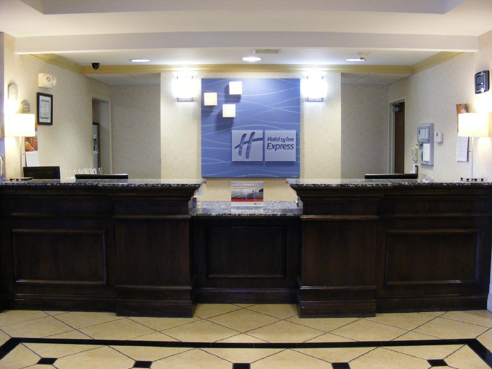 Holiday Inn Express Hotel & Suites Muskogee By Ihg Bagian luar foto