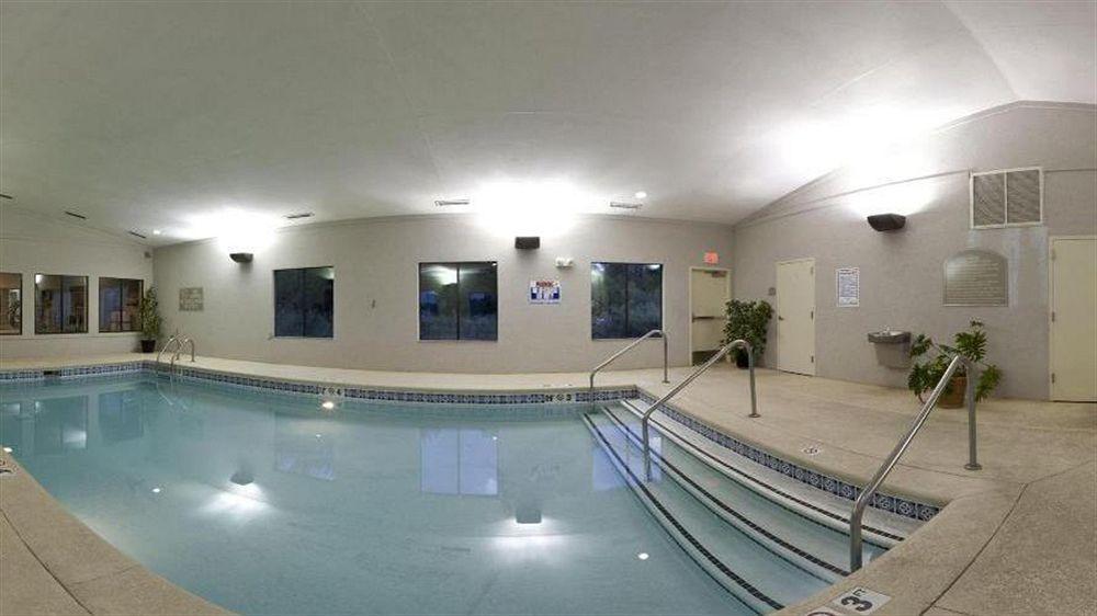 Holiday Inn Express Hotel & Suites Muskogee By Ihg Bagian luar foto
