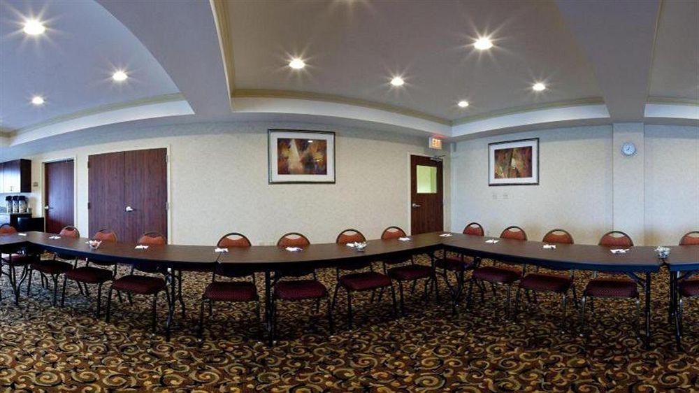 Holiday Inn Express Hotel & Suites Muskogee By Ihg Bagian luar foto